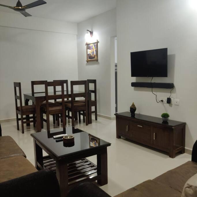 Kivi'S Kozy 2Bhk Luxurious Apartment Goa By Leela Homes Arpora Extérieur photo